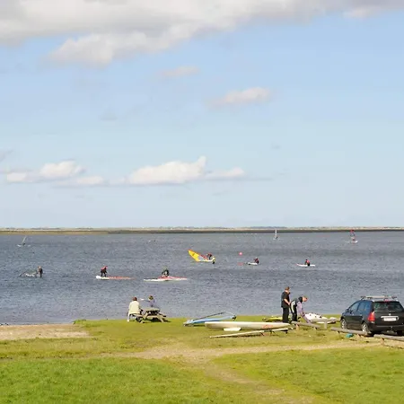 8 Person In Hemmet Nyaraló