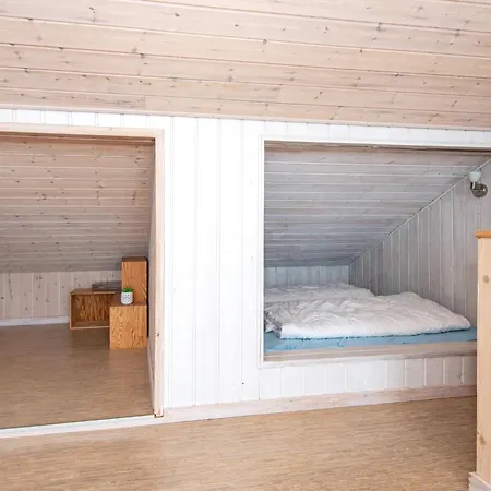 8 Person In Hemmet Nyaraló